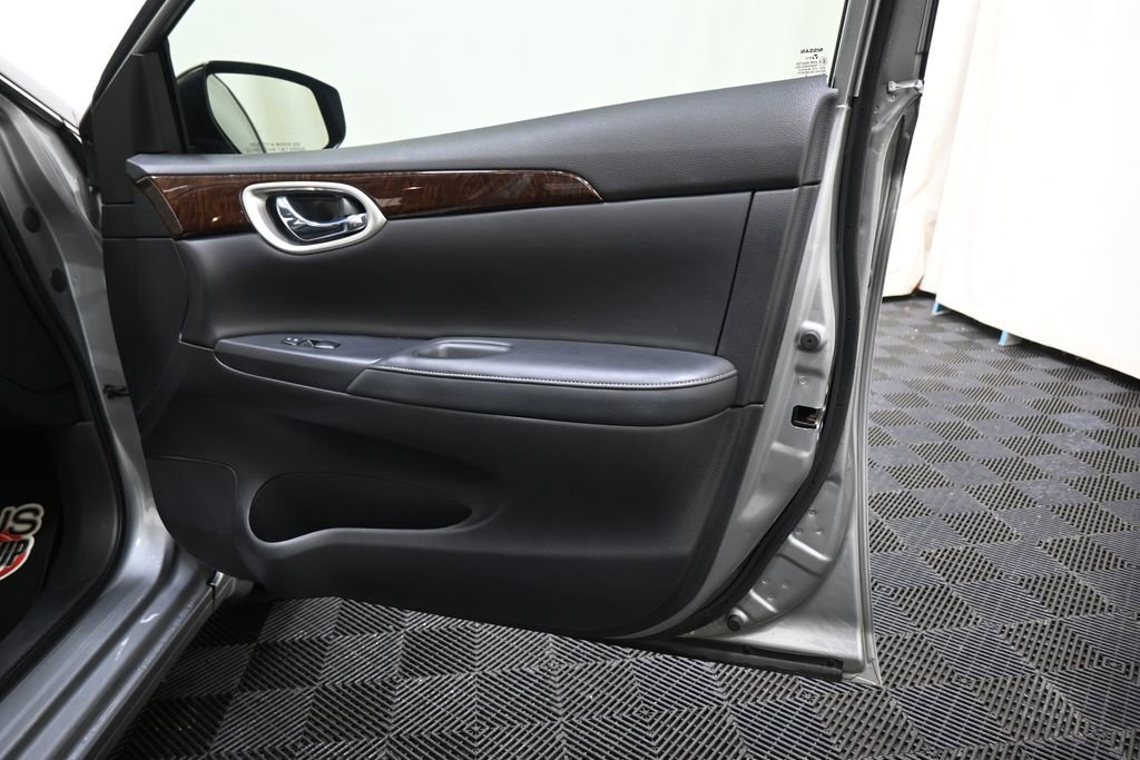 Used 2014 Nissan Sentra SL w/ Premium Package FWD image 25