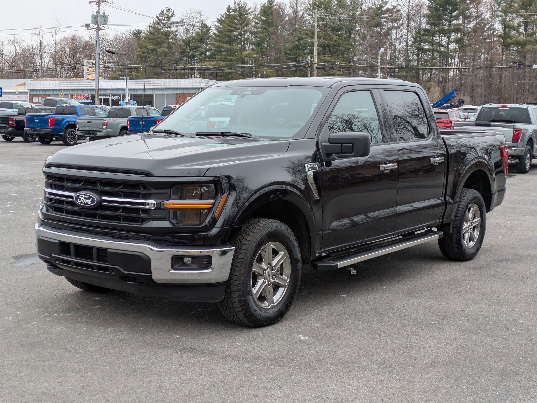 Certified 2025 Ford F150 XLT w/ Equipment Group 301A Standard image 5