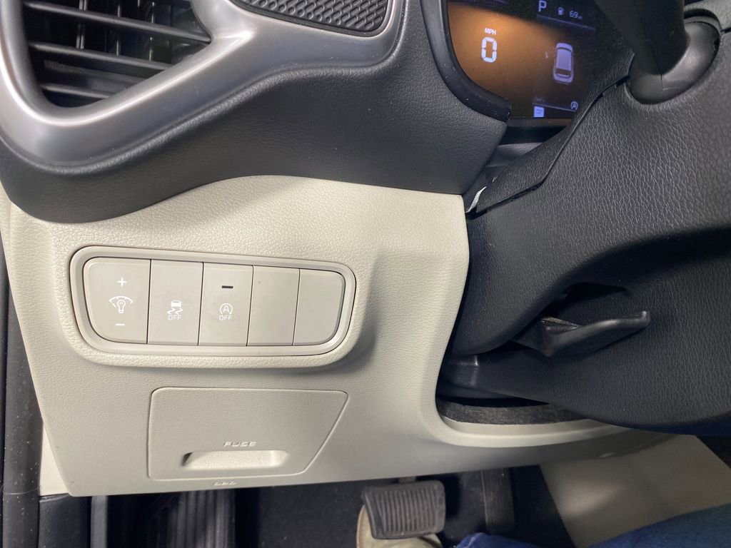 Used 2023 Kia Soul LX w/ Option Group 015 image 17