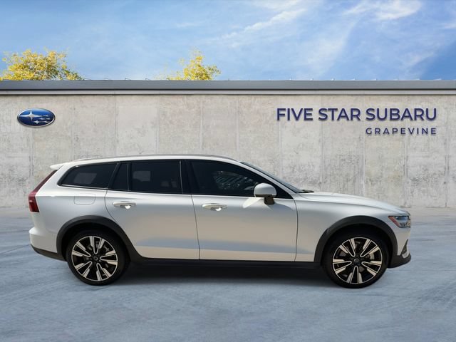 Used 2021 Volvo V60 T5 Cross Country w/ Climate Package AWD/4WD image 9