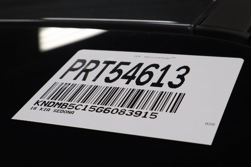 Used 2016 Kia Sedona LX image 34