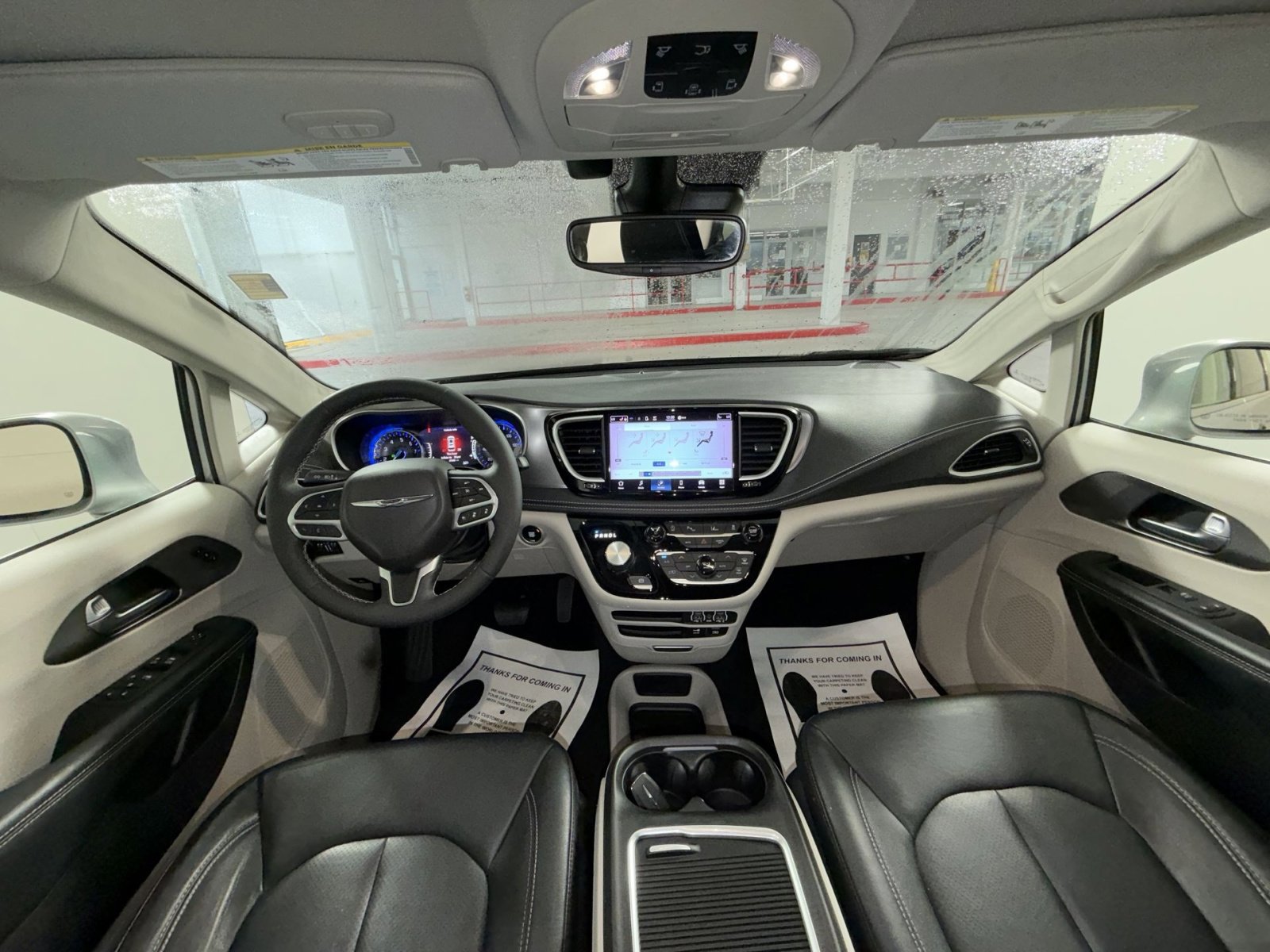 Used 2022 Chrysler Pacifica Touring-L image 22