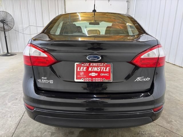Used 2015 Ford Fiesta SE w/ Comfort Package FWD image 6