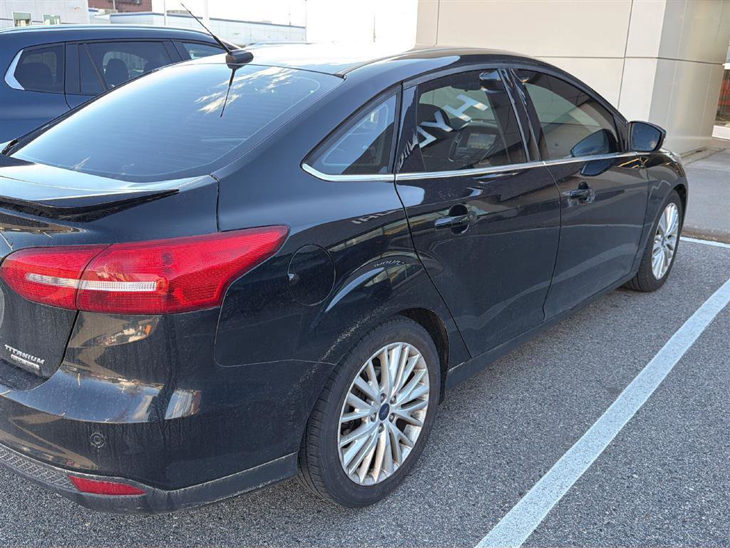 Used 2016 Ford Focus Titanium w/ Titanium Technology Package image 2