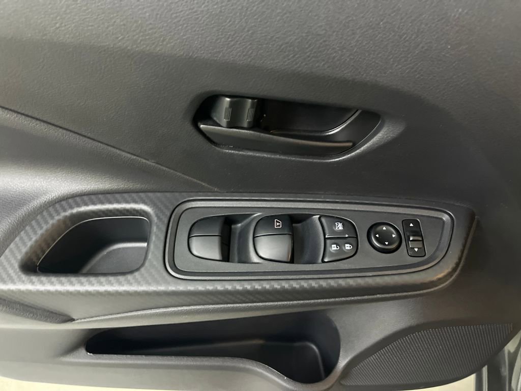 Used 2025 Nissan Versa S w/ S Plus Package image 49