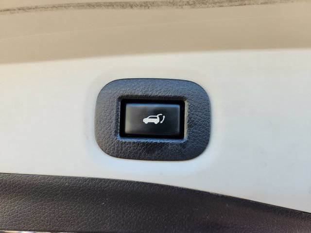 Used 2019 Nissan Rogue SV FWD image 32