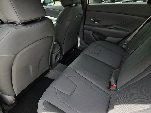 New 2026 Hyundai Elantra SE image 9