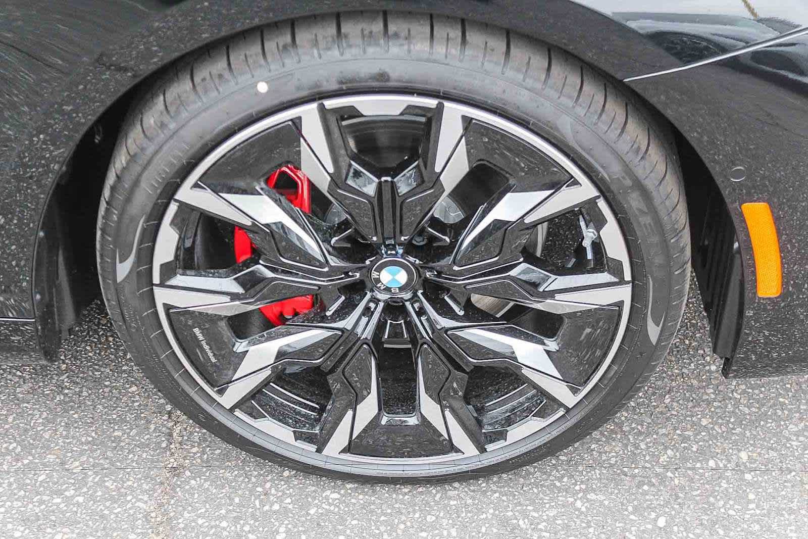 New 2026 BMW i5 M60 AWD/4WD image 9