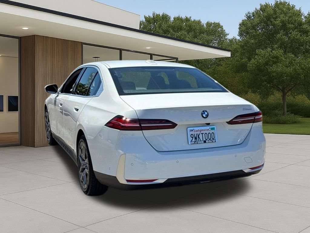 Used 2026 BMW 530i w/ Convenience Package RWD image 11