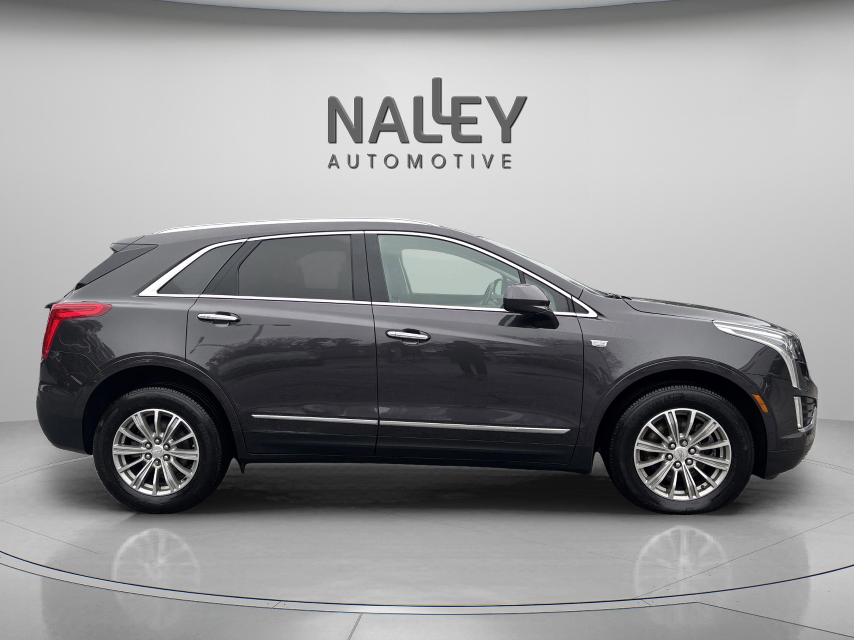 Used 2018 Cadillac XT5 Luxury w/ Driver Awareness Package image 4