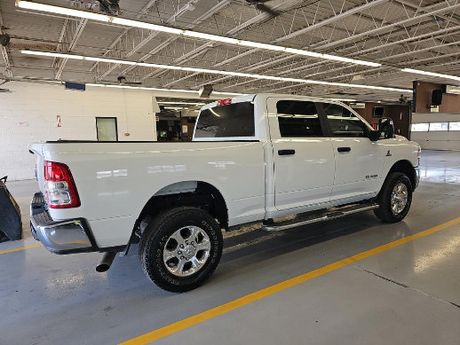 Used 2024 RAM 2500 Big Horn w/ Off Road Package AWD/4WD image 3
