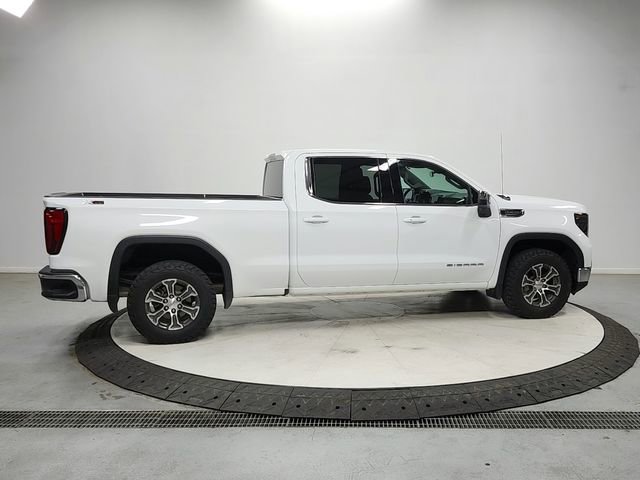 Used 2024 GMC Sierra 1500 SLE AWD/4WD image 8