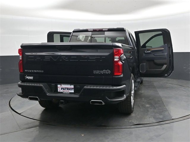 Used 2022 Chevrolet Silverado 1500 High Country w/ High Country Premium Package image 47