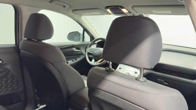 Used 2023 Hyundai Santa Fe SE w/ Cargo Package FWD image 15