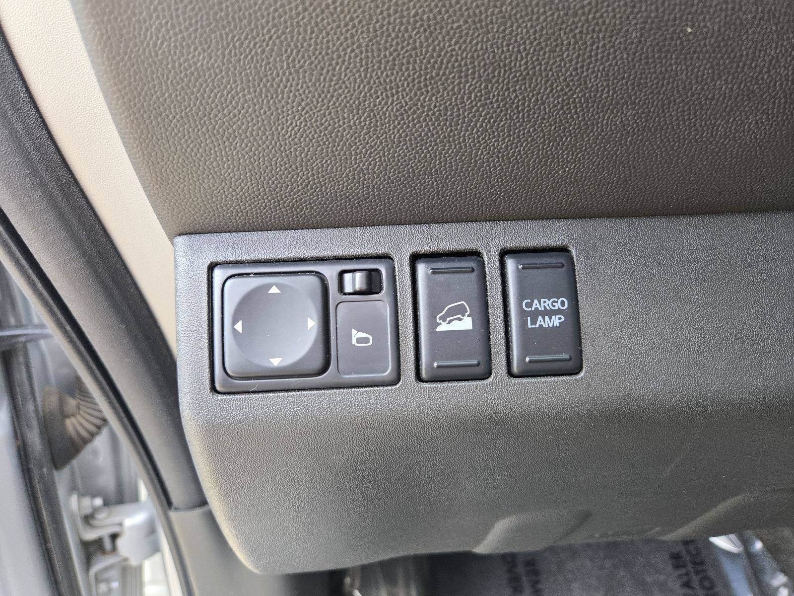 Used 2014 Nissan Frontier PRO-4X w/ Pro-4x Luxury Package AWD/4WD image 15