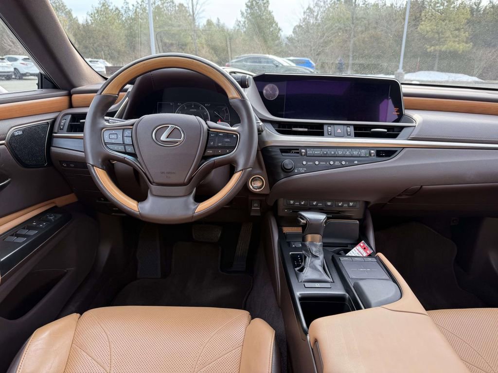Used 2019 Lexus ES 350 Ultra Luxury w/ Accessory Package 2 image 8
