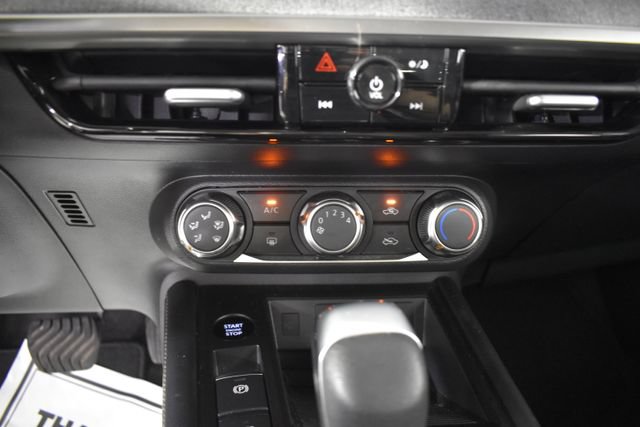 Certified 2025 Nissan Kicks SV AWD/4WD image 22