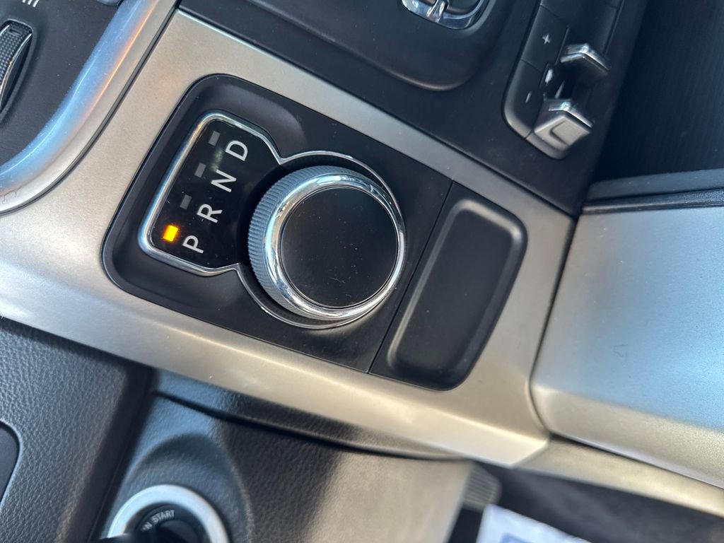 Used 2020 RAM 1500 Classic SLT w/ Luxury Group image 23