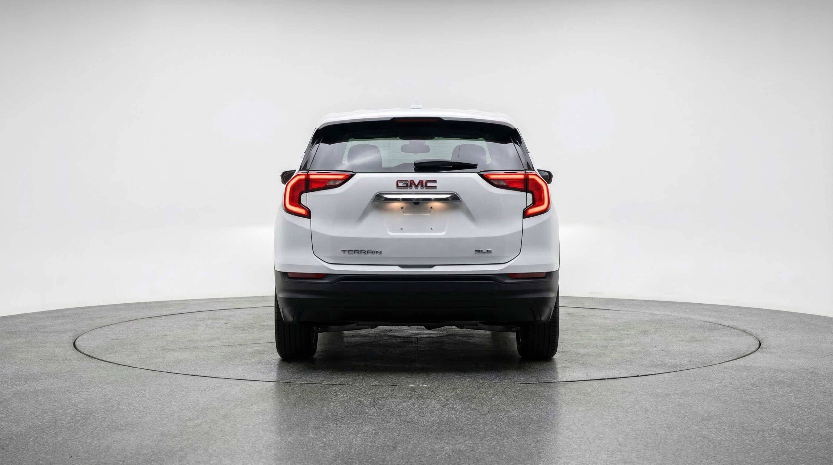 Used 2024 GMC Terrain SLE image 7