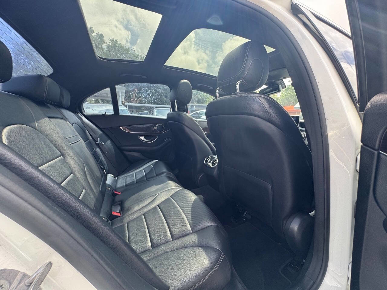 Used 2018 Mercedes-Benz C 300 Sedan image 17