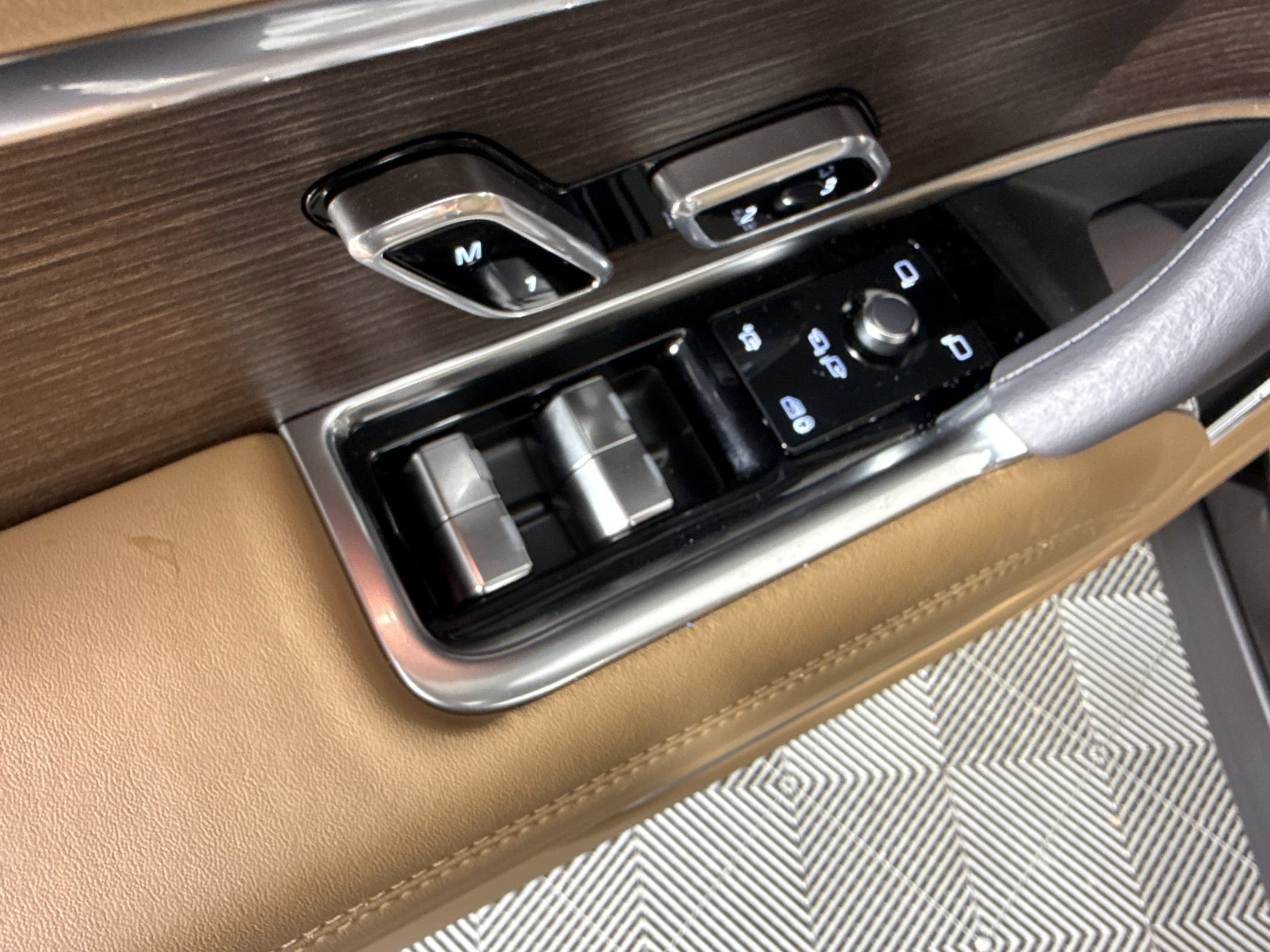 New 2026 Land Rover Range Rover SE AWD/4WD image 11