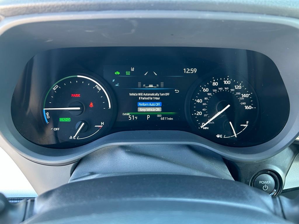 Used 2025 Toyota Sienna LE image 22