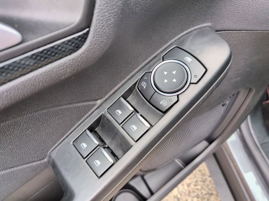 Used 2023 Ford Escape ST-Line Elite AWD/4WD image 19