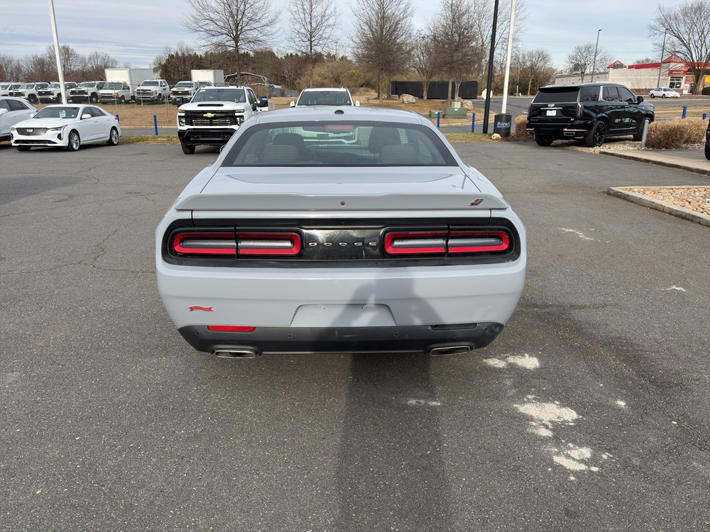 Used 2022 Dodge Challenger GT image 6