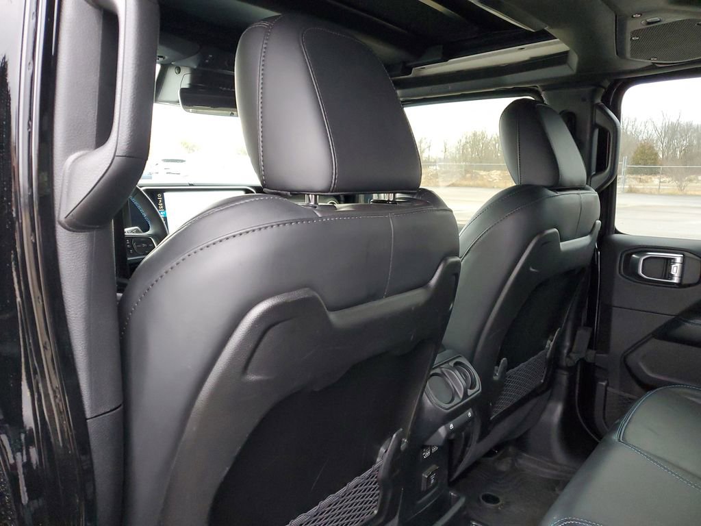 Used 2024 Jeep Wrangler High Altitude AWD/4WD image 28