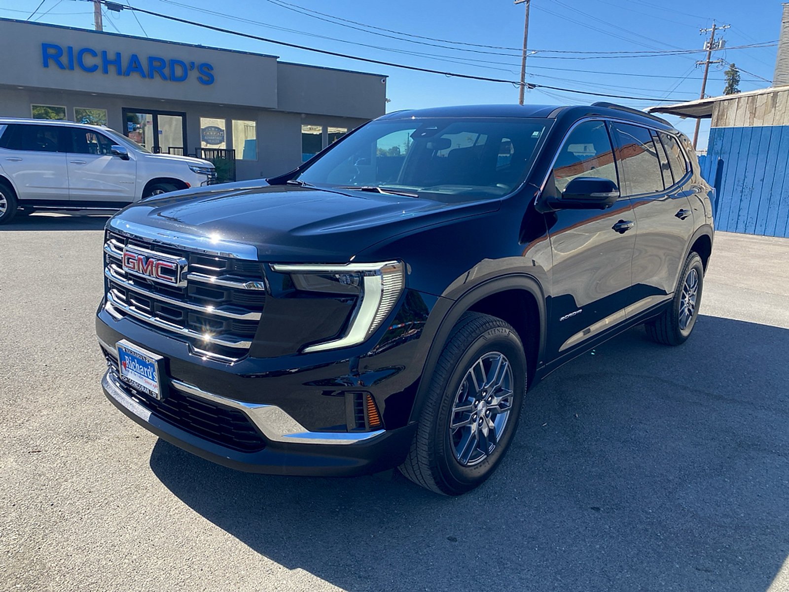 Used 2025 GMC Acadia Elevation AWD/4WD image 12