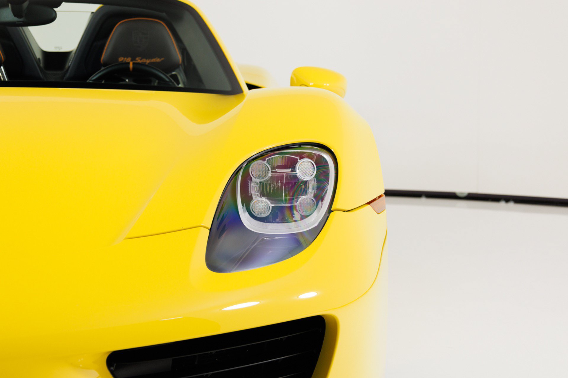 Used 2015 Porsche 918 Spyder AWD/4WD image 49