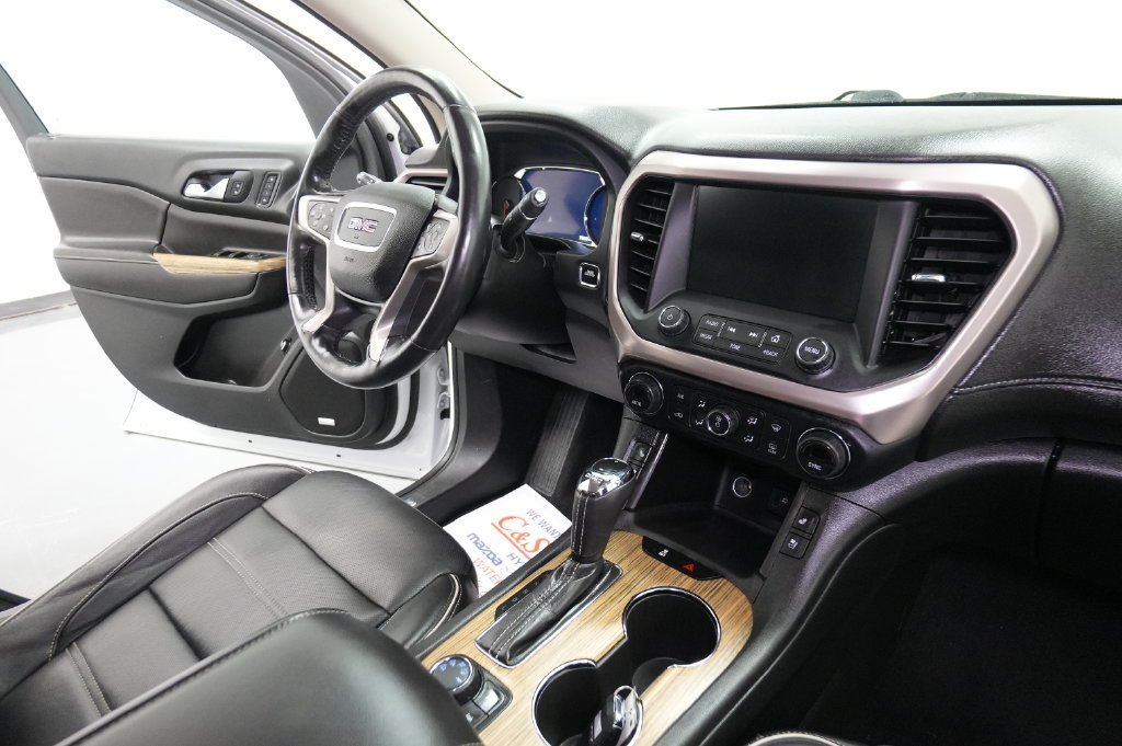 Used 2017 GMC Acadia Denali AWD/4WD image 29