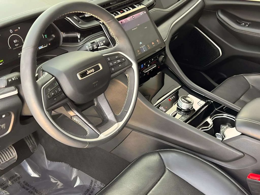 Used 2022 Jeep Grand Cherokee Limited 4xe w/ Luxury Tech Group II AWD/4WD image 21