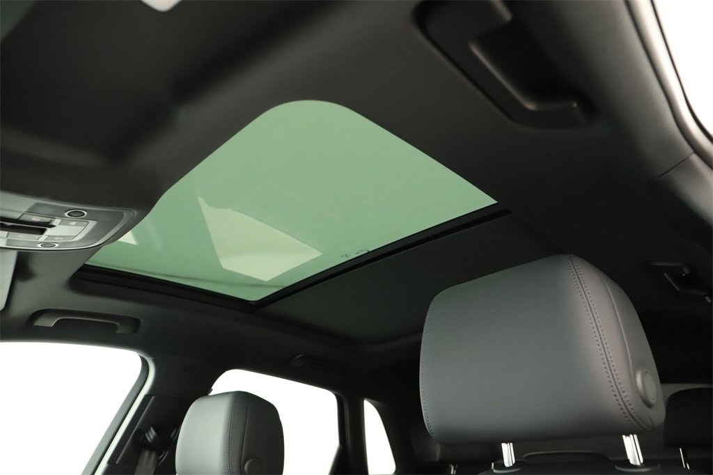 Certified 2025 Audi Q3 2.0T Premium Plus w/ Premium Plus Package image 27