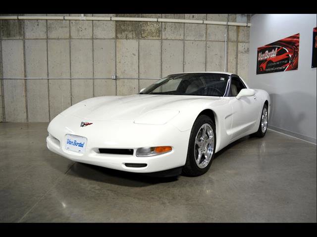 Used 2004 Chevrolet Corvette Coupe w/ Preferred Equipment Group image 4