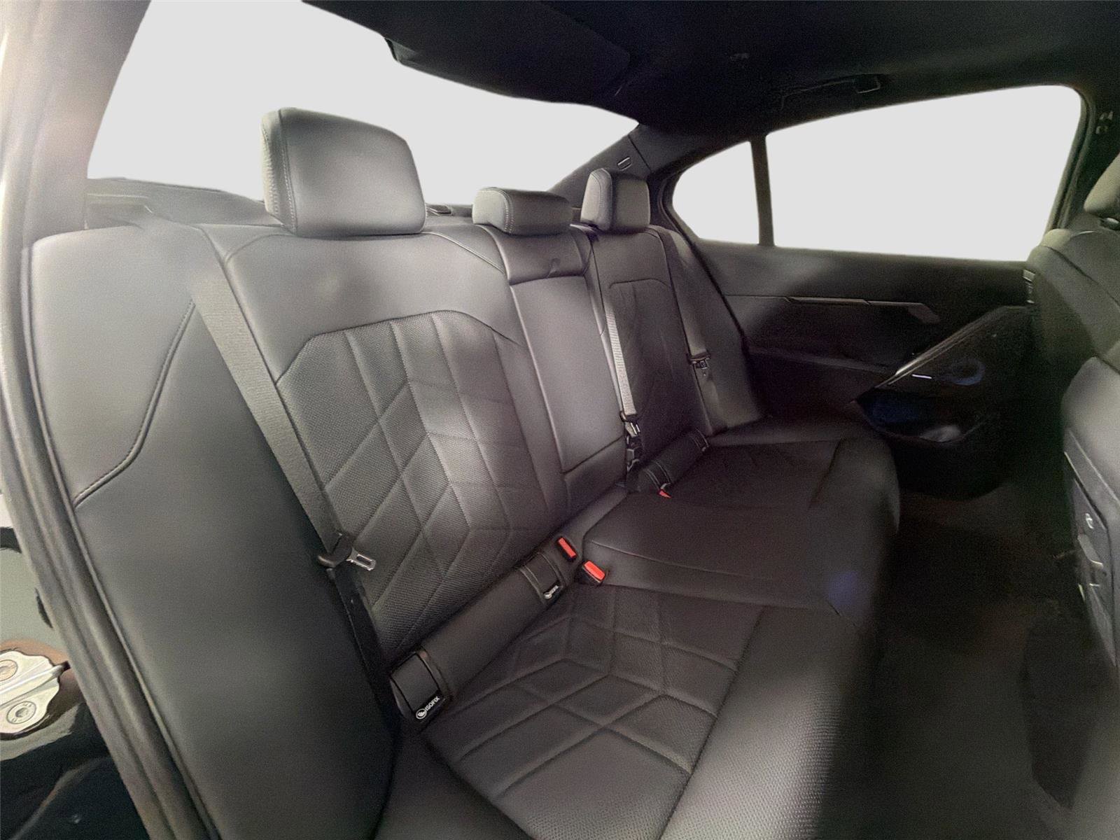 New 2027 BMW 530i RWD image 28