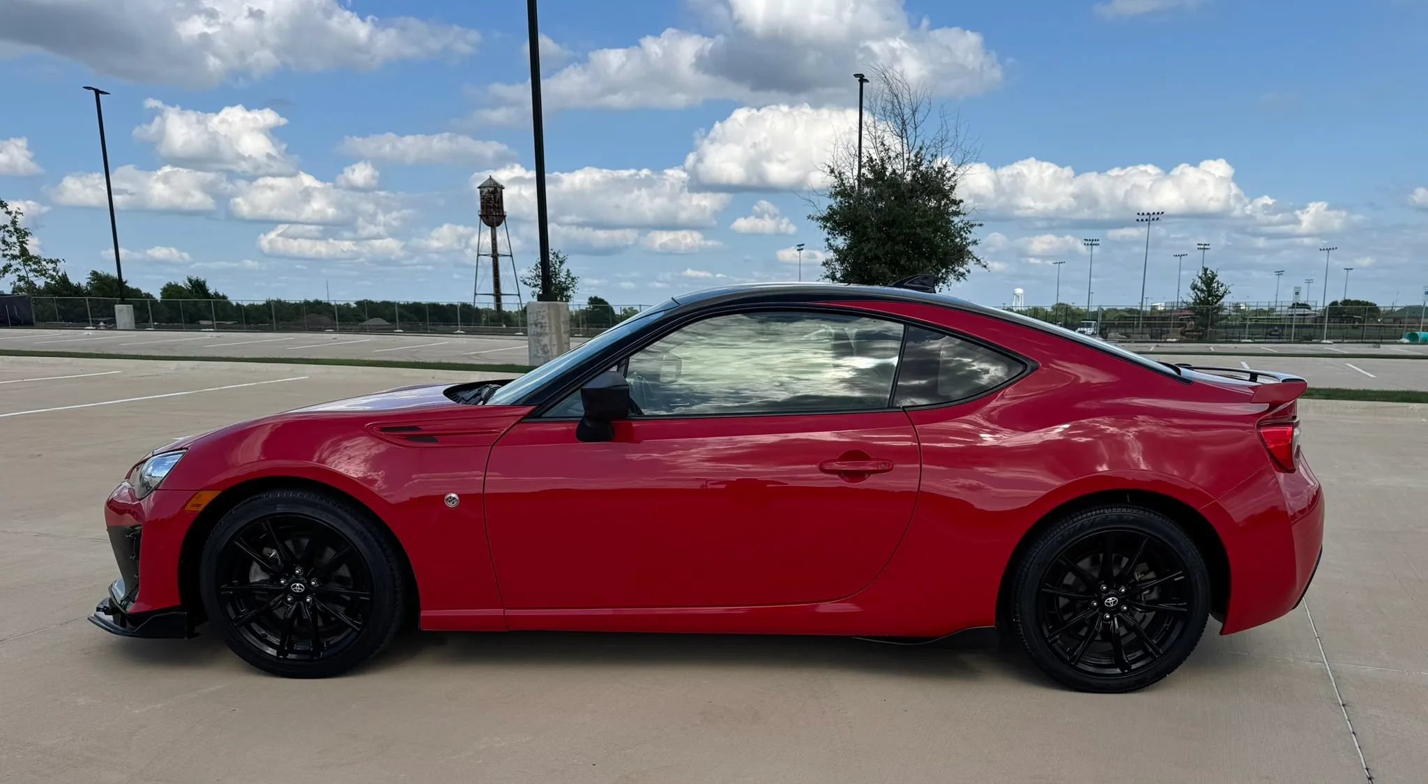 Used 2020 Toyota 86 RWD image 9