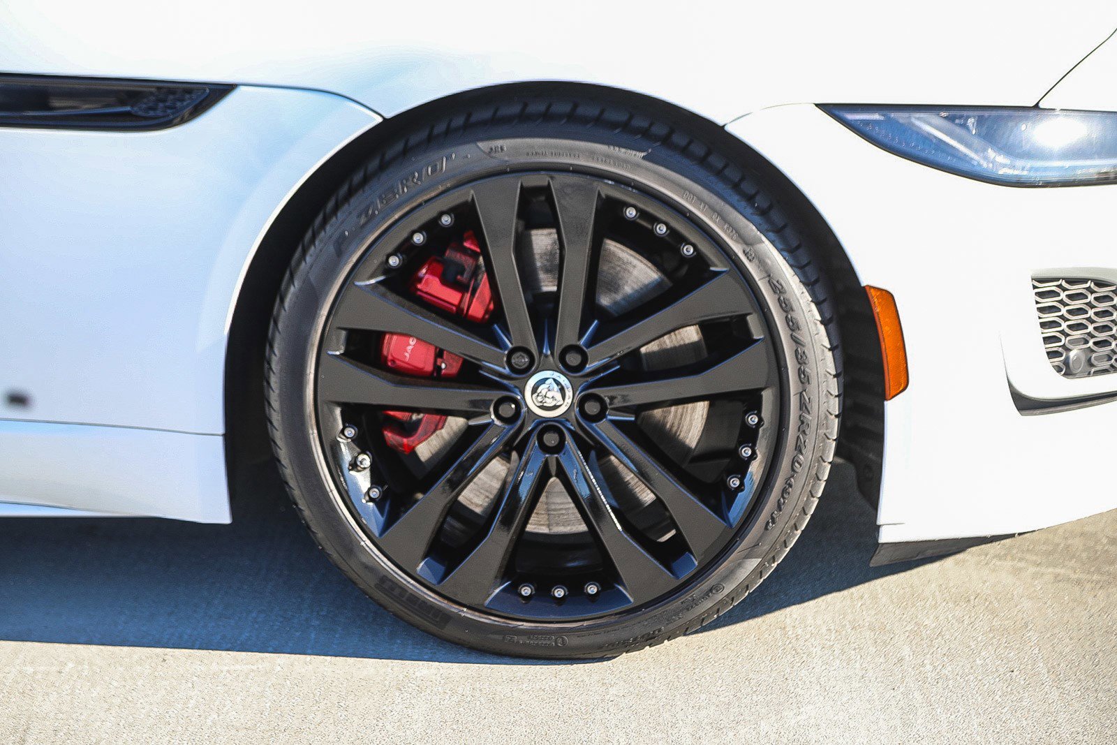 Used 2024 Jaguar F-TYPE R-Dynamic image 10