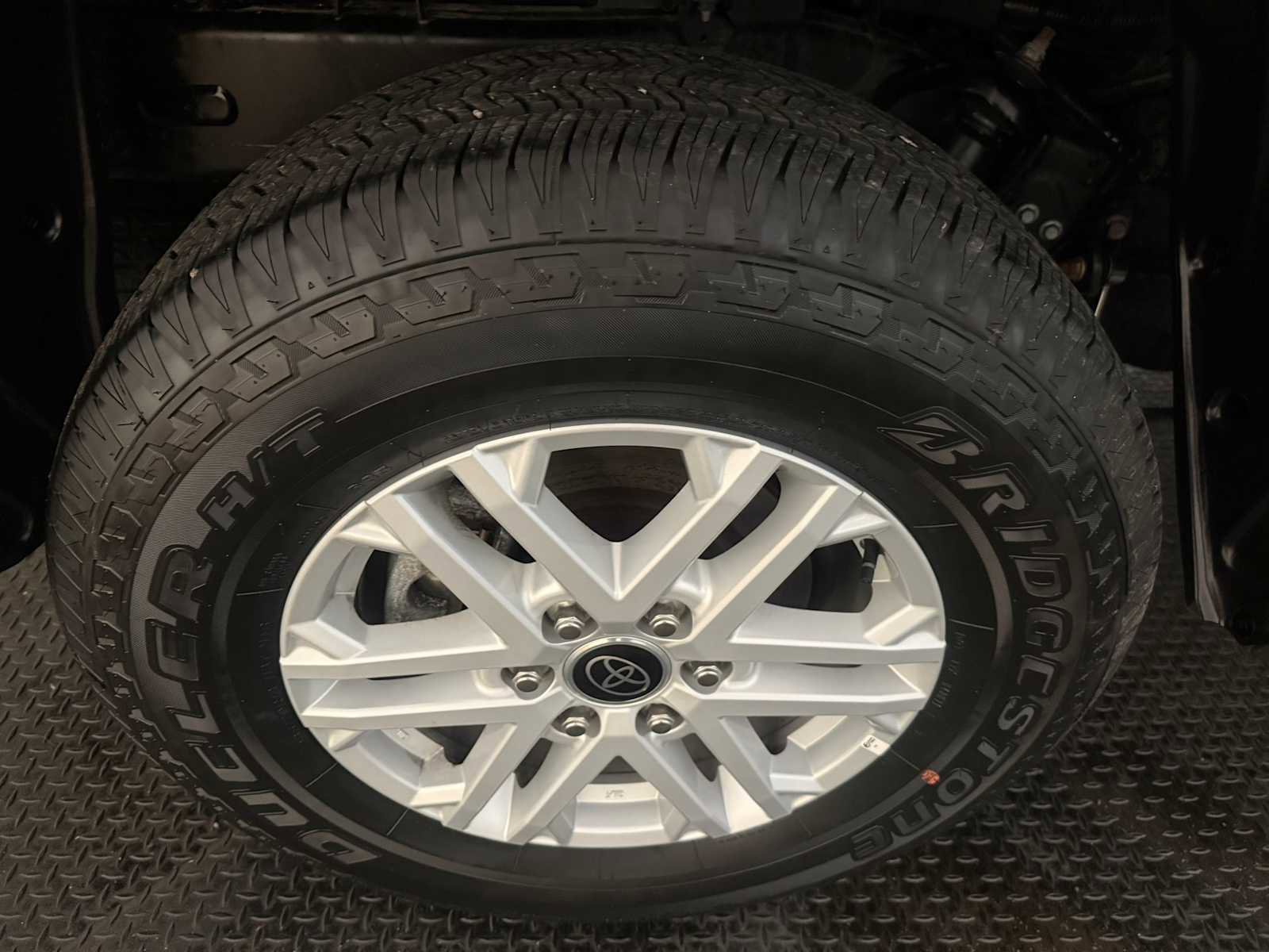 Used 2024 Toyota Tundra SR5 w/ SR5 Convenience Package AWD/4WD image 13