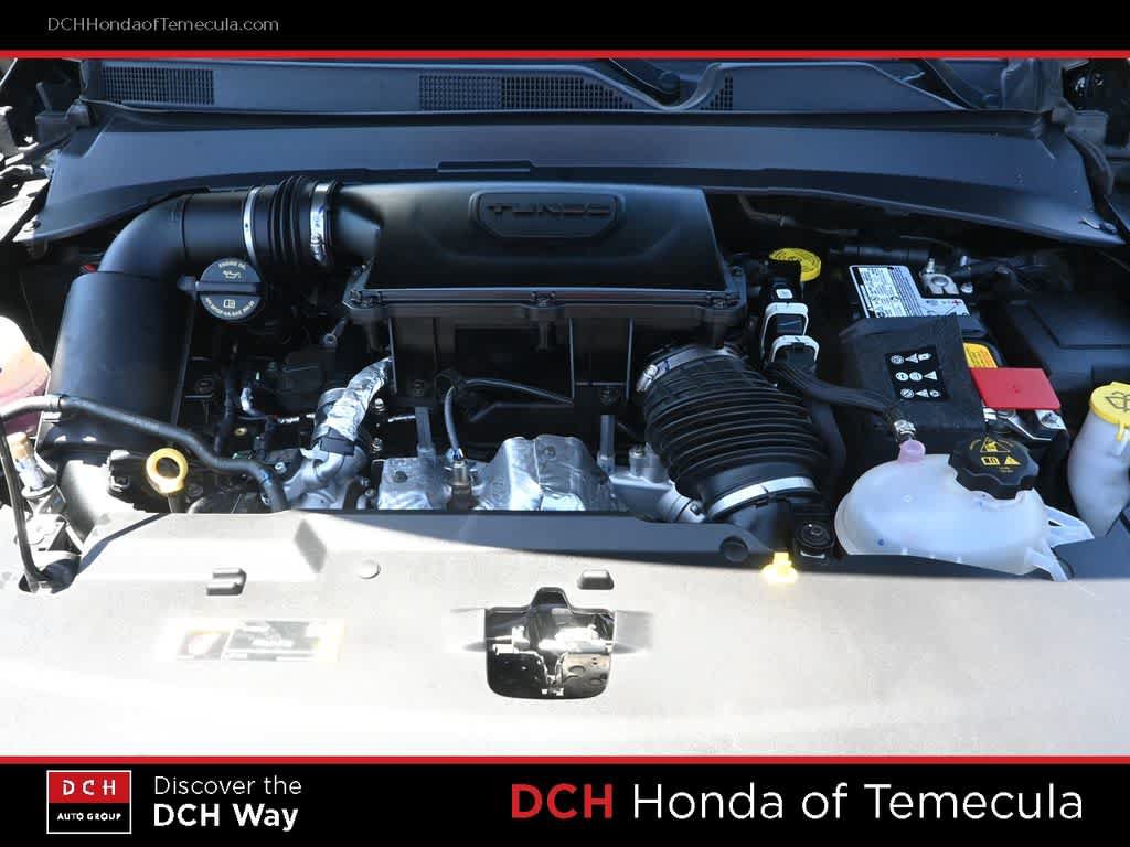 Used 2025 Jeep Compass Sport AWD/4WD image 23