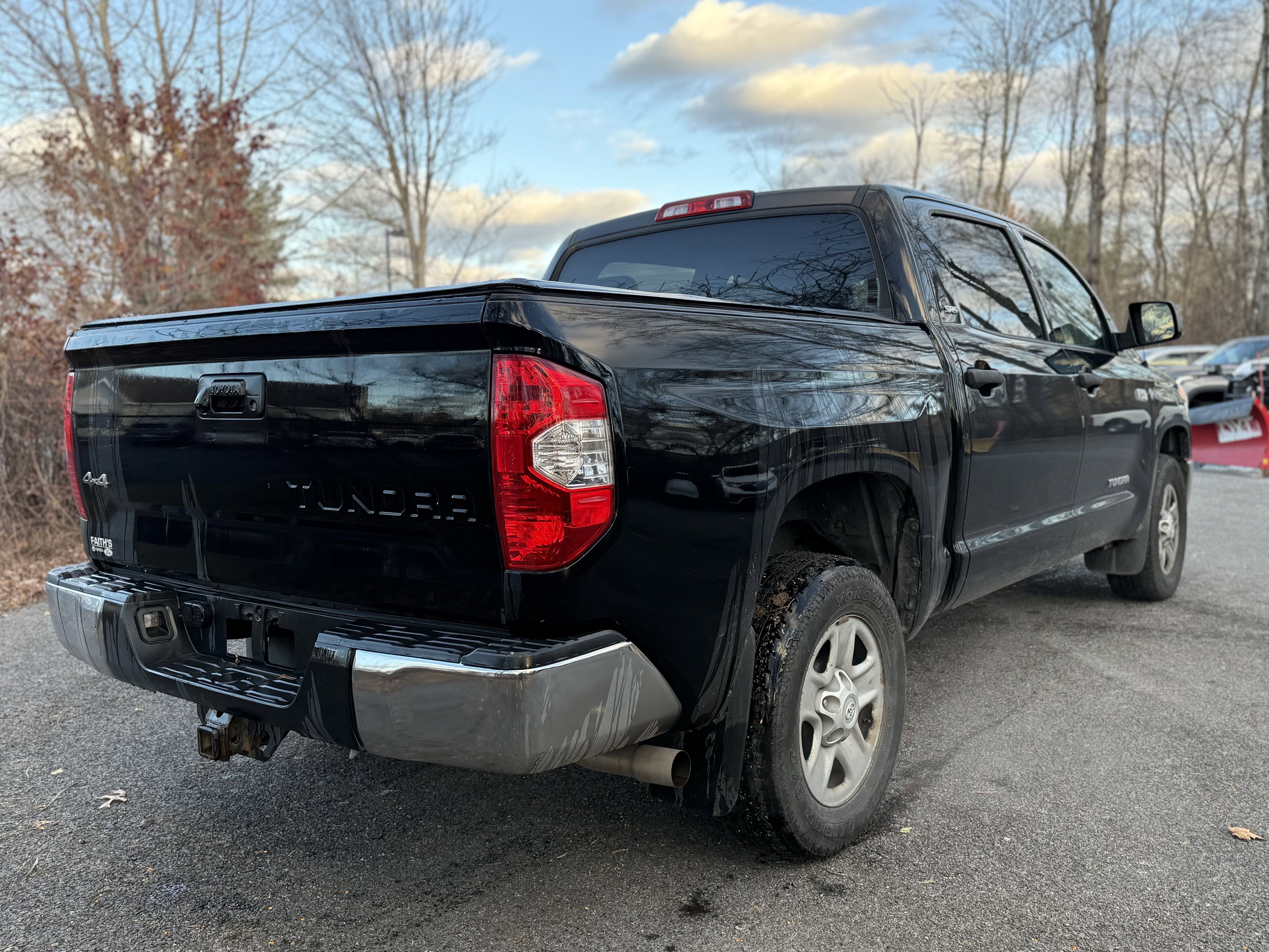 Used 2017 Toyota Tundra SR5 image 6