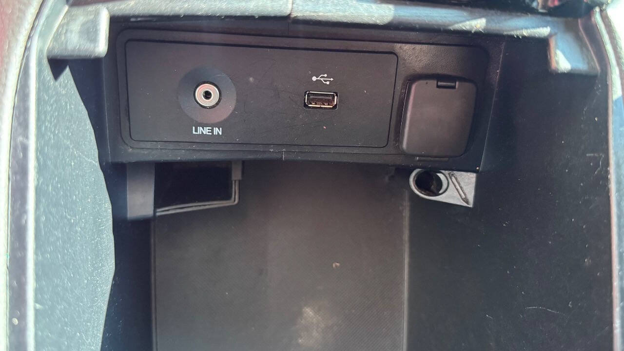 Used 2013 Ford Fusion SE FWD image 18