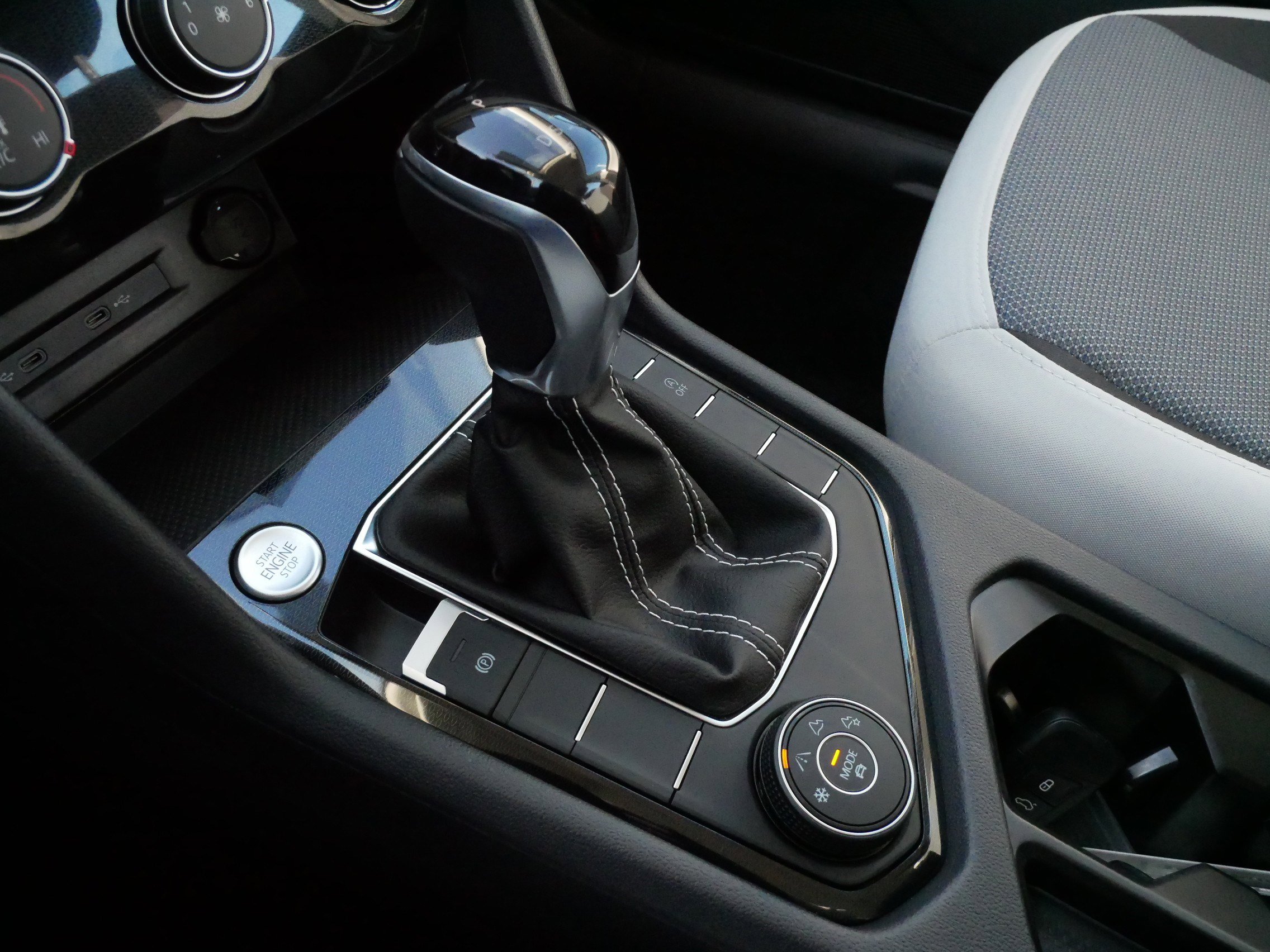 Certified 2025 Volkswagen Taos S image 21