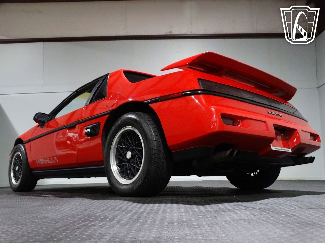 Used 1988 Pontiac Fiero image 13