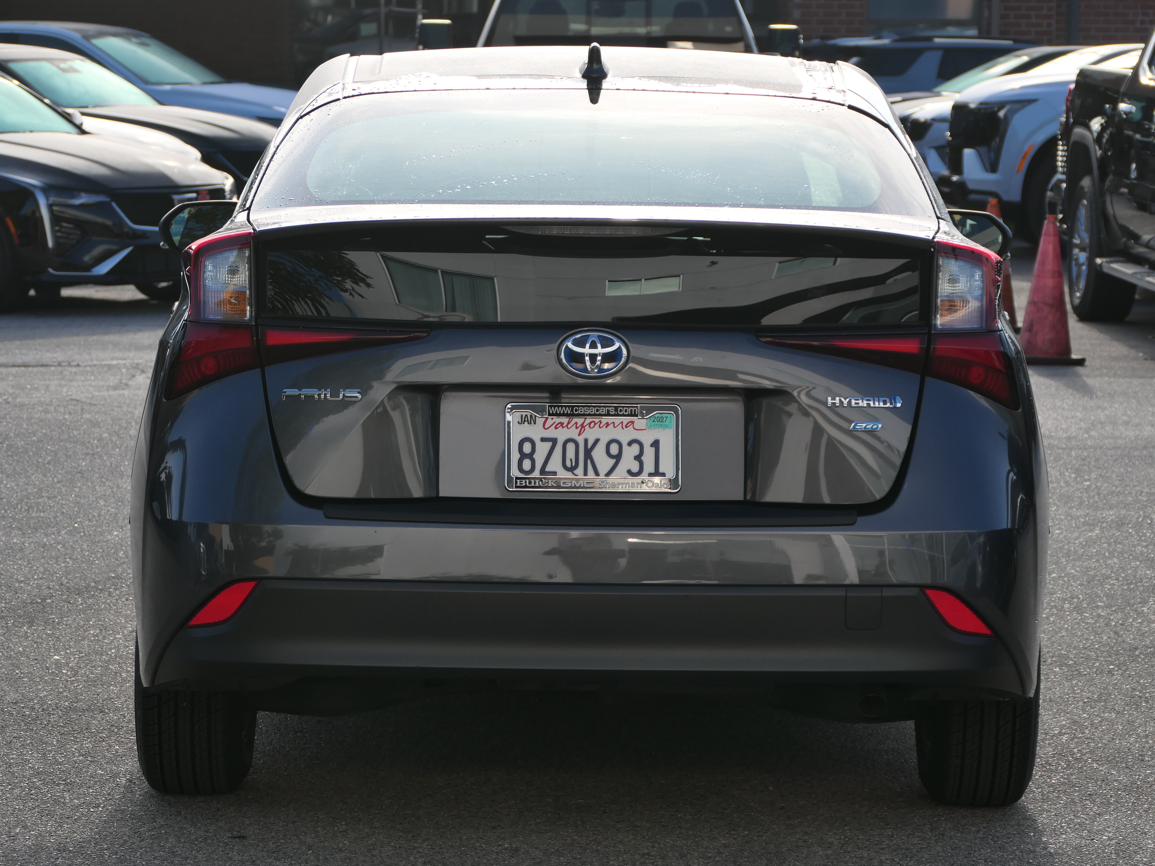 Used 2022 Toyota Prius L Eco FWD image 4