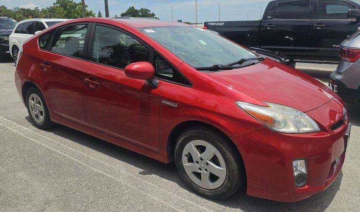 Used 2011 Toyota Prius Three w/ Navigation Pkg FWD image 3