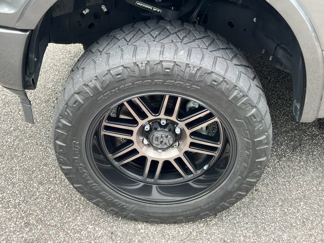 Used 2019 Ford F150 Lariat w/ Equipment Group 502A Luxury AWD/4WD image 14