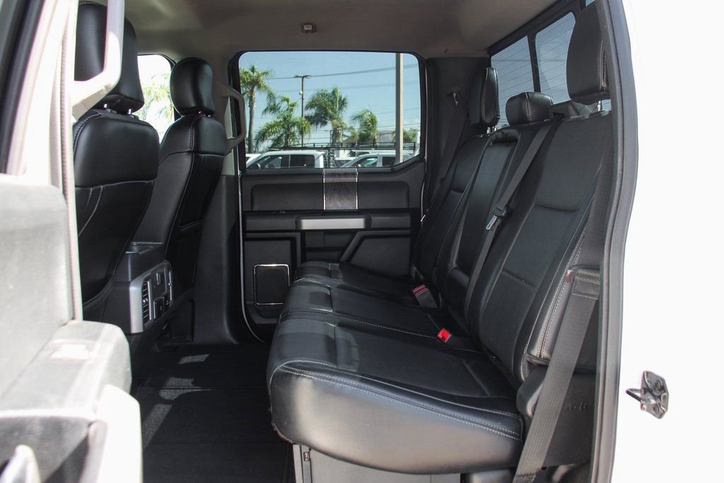 Used 2017 Ford F250 Lariat w/ Chrome Package image 32