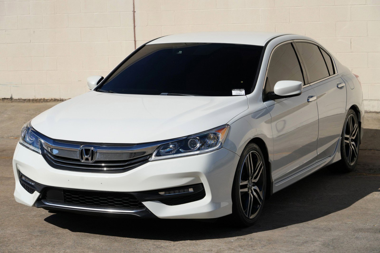 Used 2017 Honda Accord Sport image 40
