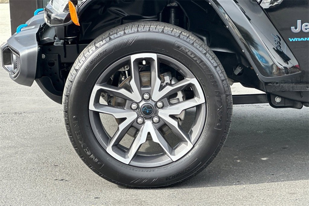 Used 2024 Jeep Wrangler Unlimited image 31